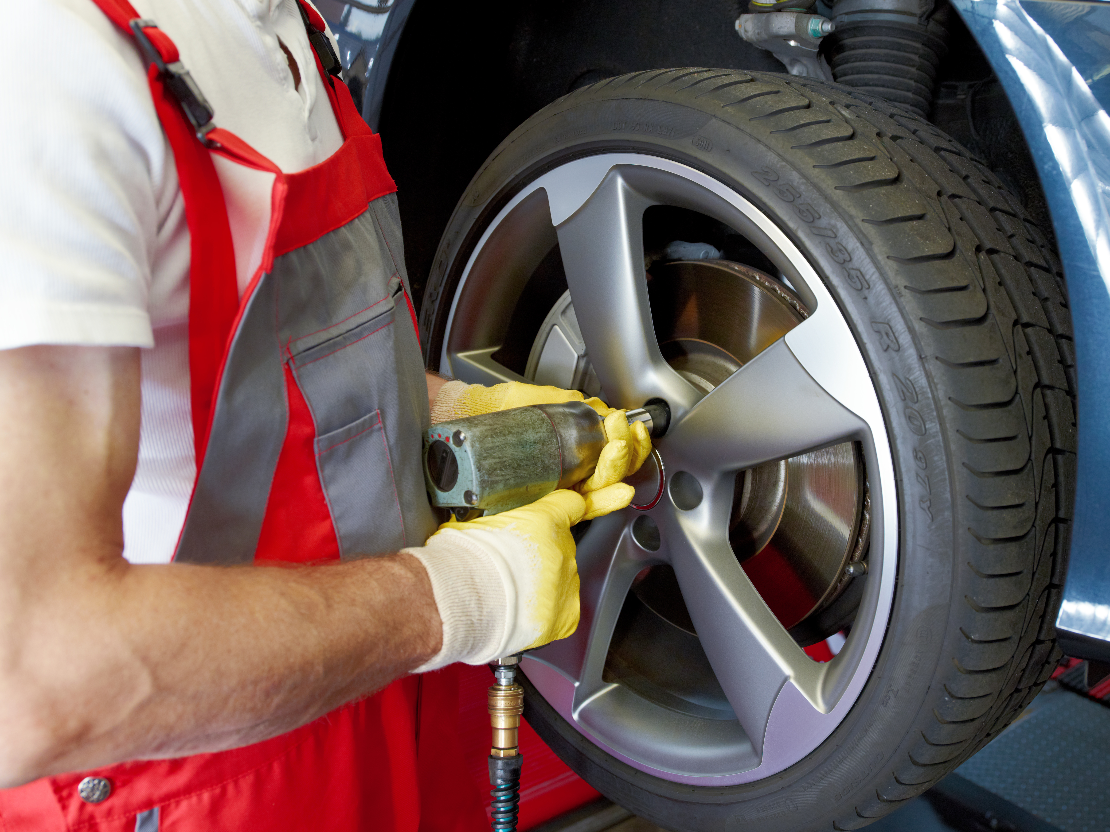 Reifenhandel & Reifenservice